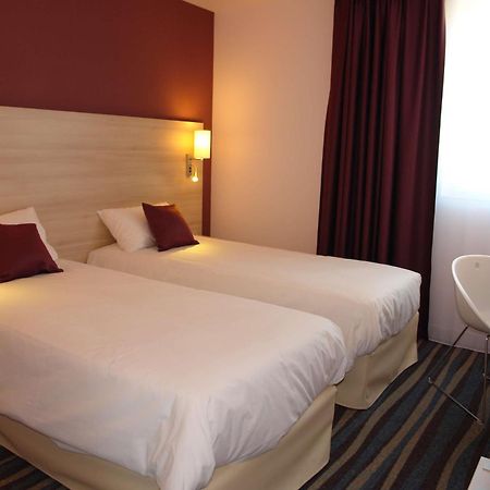 Brit Hotel Vendee Mer Les Achards  Екстер'єр фото