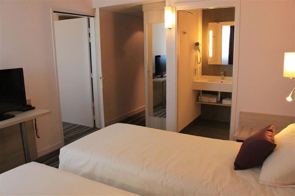 Brit Hotel Vendee Mer Les Achards  Екстер'єр фото