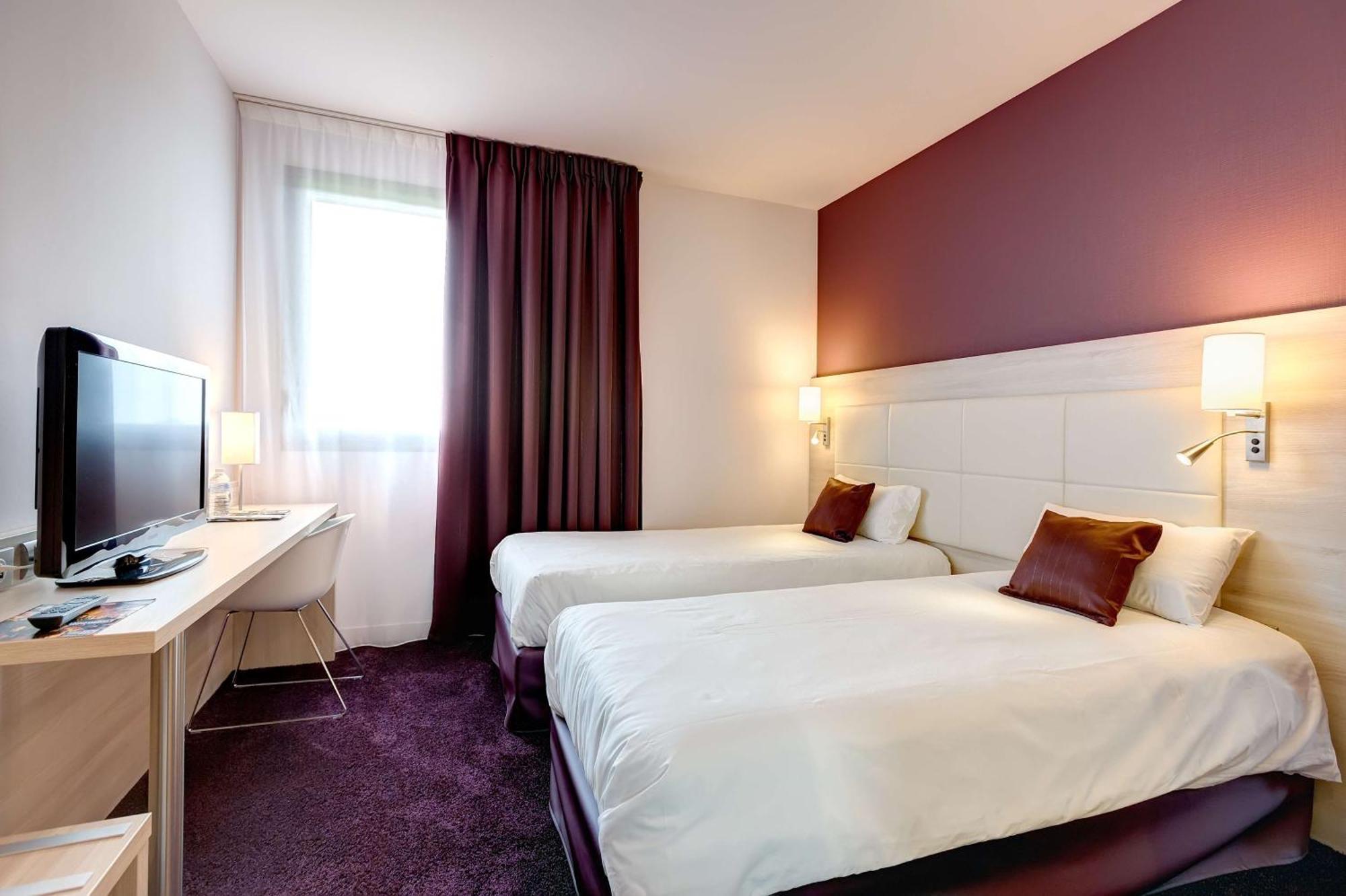 Brit Hotel Vendee Mer Les Achards  Екстер'єр фото