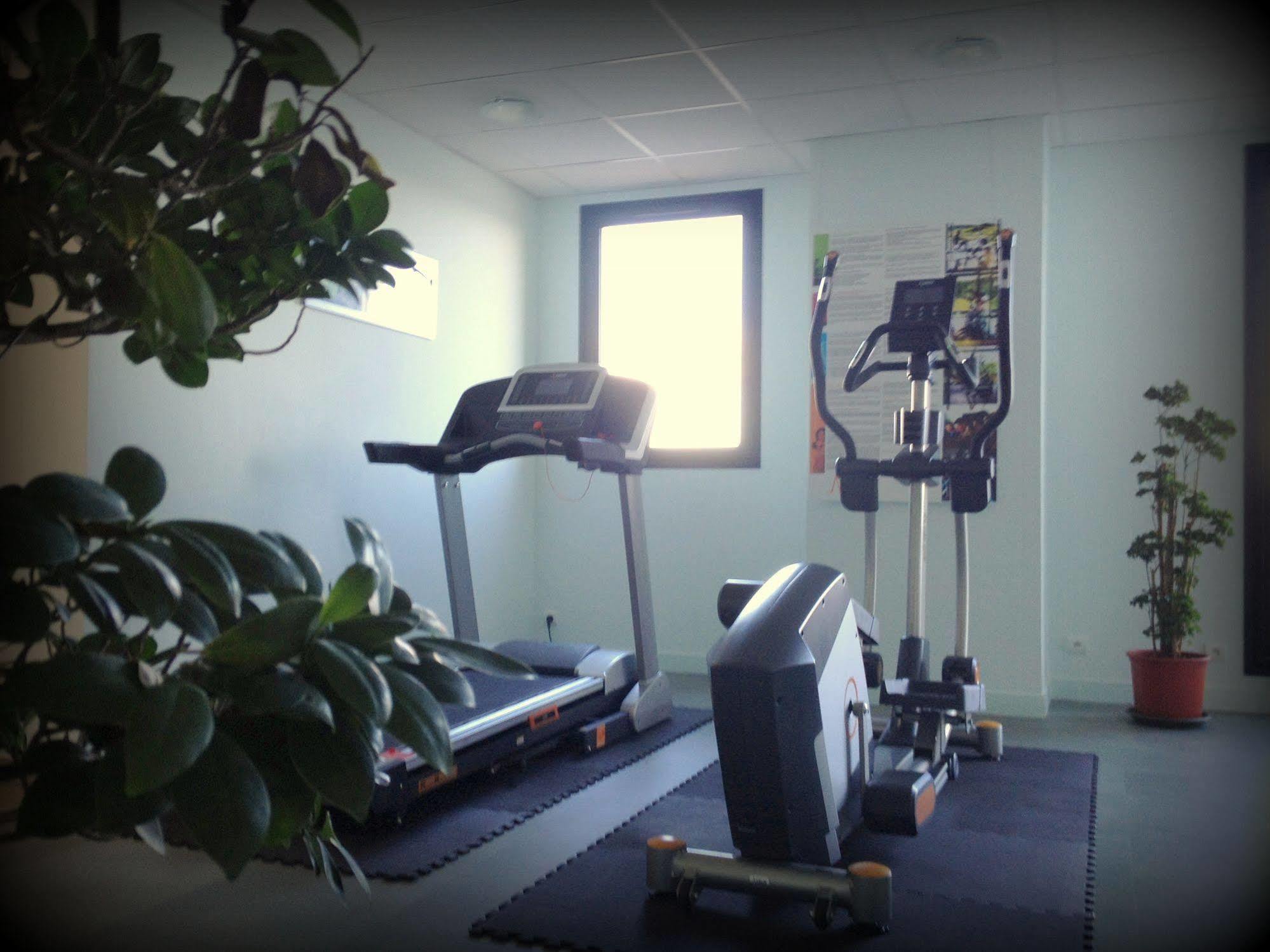 Brit Hotel Vendee Mer Les Achards  Екстер'єр фото